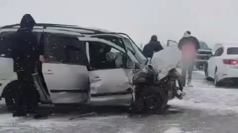 Кадры из видео