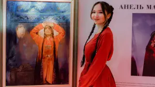 Микс живописи и фотоискусства. Выставка Aiel Tizginde открылась в столице