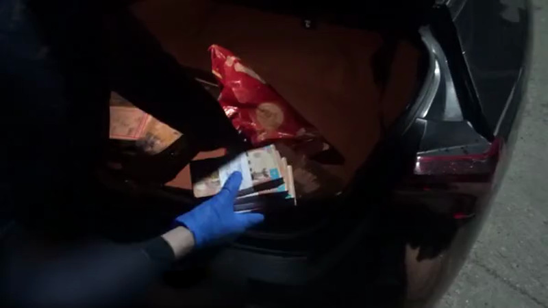 Кадры из видео