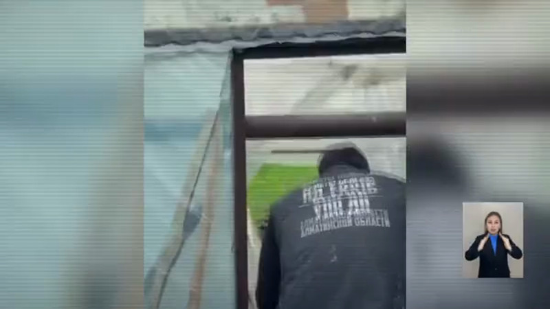 Кадры из видео