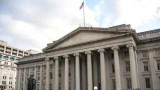 Минфин США: введенные ранее санкции против России возобновили свое действие