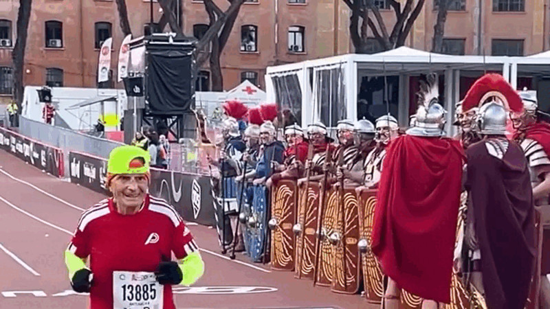 Кадры из видео