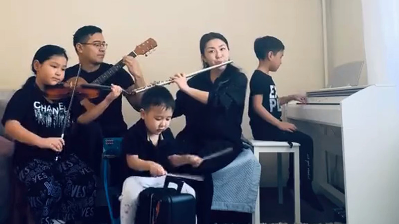 Кадры из видео