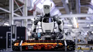 Mercedes будет использовать роботов-гуманоидов для сборки авто