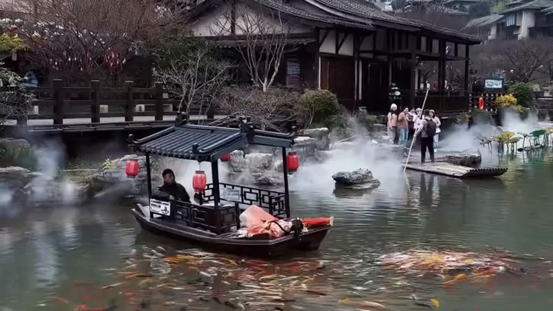 Кадры из видео