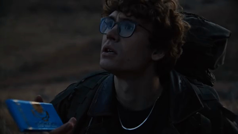 Кадры из видео