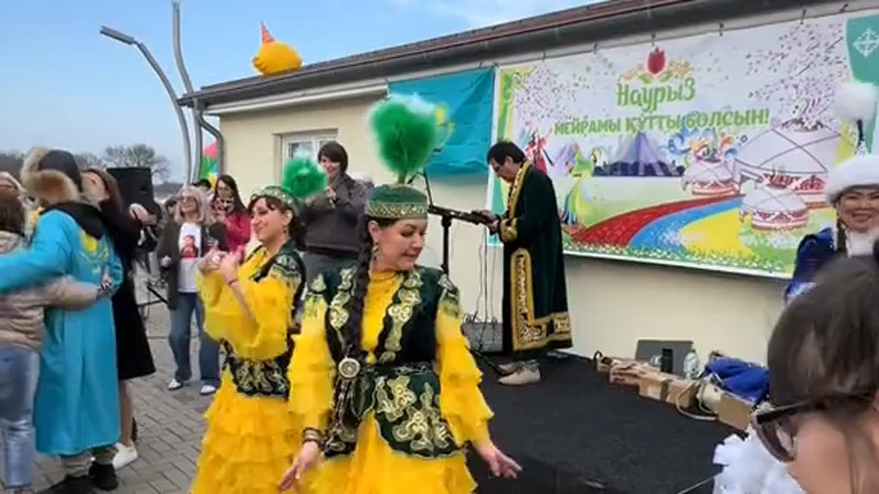 Кадры из видео