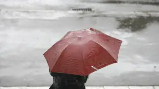 Штормовой ветер и ливни: погода в Казахстане на 28 марта