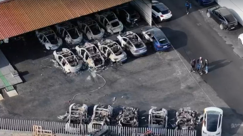 Кадры из видео