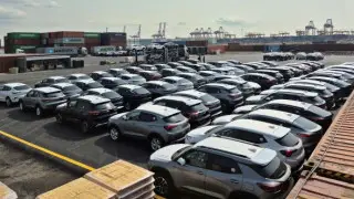 Два конкурирующих автогиганта объединяются для борьбы с пошлинами