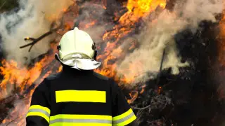 Степной пожар тушат в Костанайской области