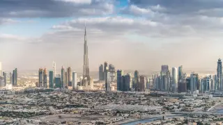 Полиция Дубая сообщила подробности падения воздушного шара с туристами