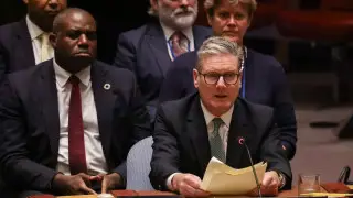 Премьер-министр Великобритании заявил о конце глобализации и старого миропорядка