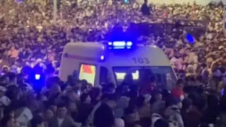 “Обмороки и ножевое ранение“. Десятки человек пострадали на концерте с участием Димаша в Актау