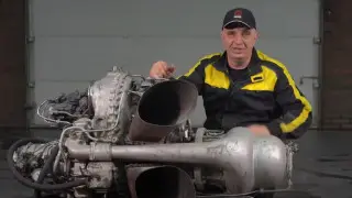 Автоэнтузиасты готовят двигатель от вертолета к установке в Lexus. Видео