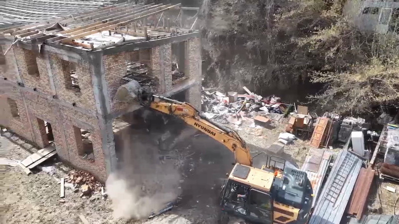 Кадры из видео