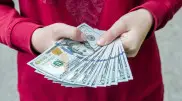 Повлияют ли колебания курса тенге на суммы выплат детям из Нацфонда
