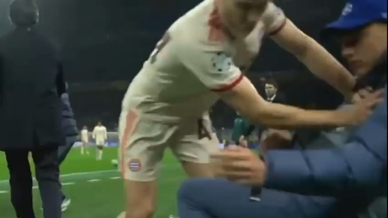 Кадры из видео