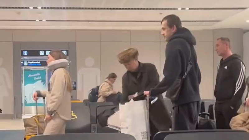 Кадры из видео