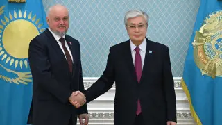 Токаеву передали личное послание Путина