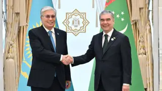 Токаев проведет неформальную встречу с Бердымухамедовым в Туркестане