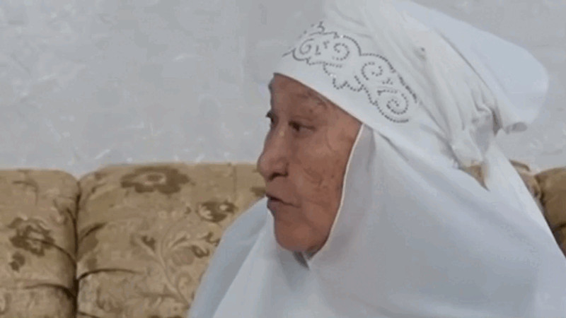 Кадры из видео