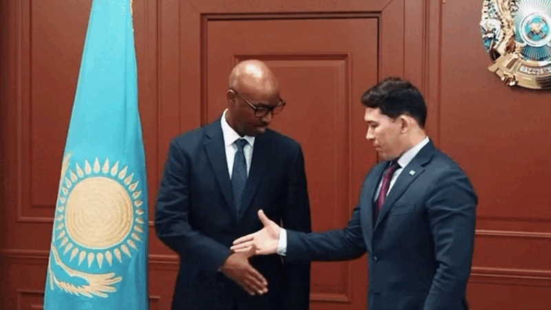 Кадры из видео