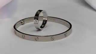 Отобранные у олигархов украшения ушли с молотка в Казахстане