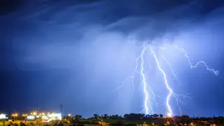 От ливней до летнего тепла: в Астане и Алматы ожидается контрастная погода