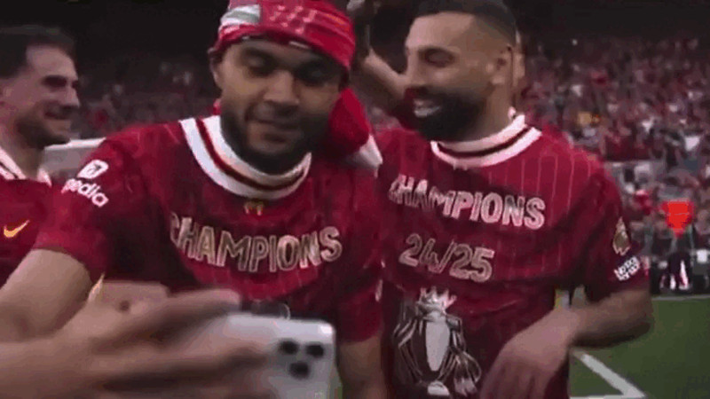 Кадры из видео