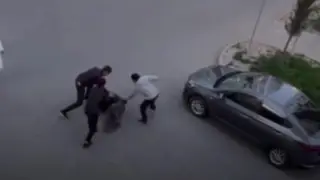 Полиция ищет троих мужчин, избивших человека под Алматы