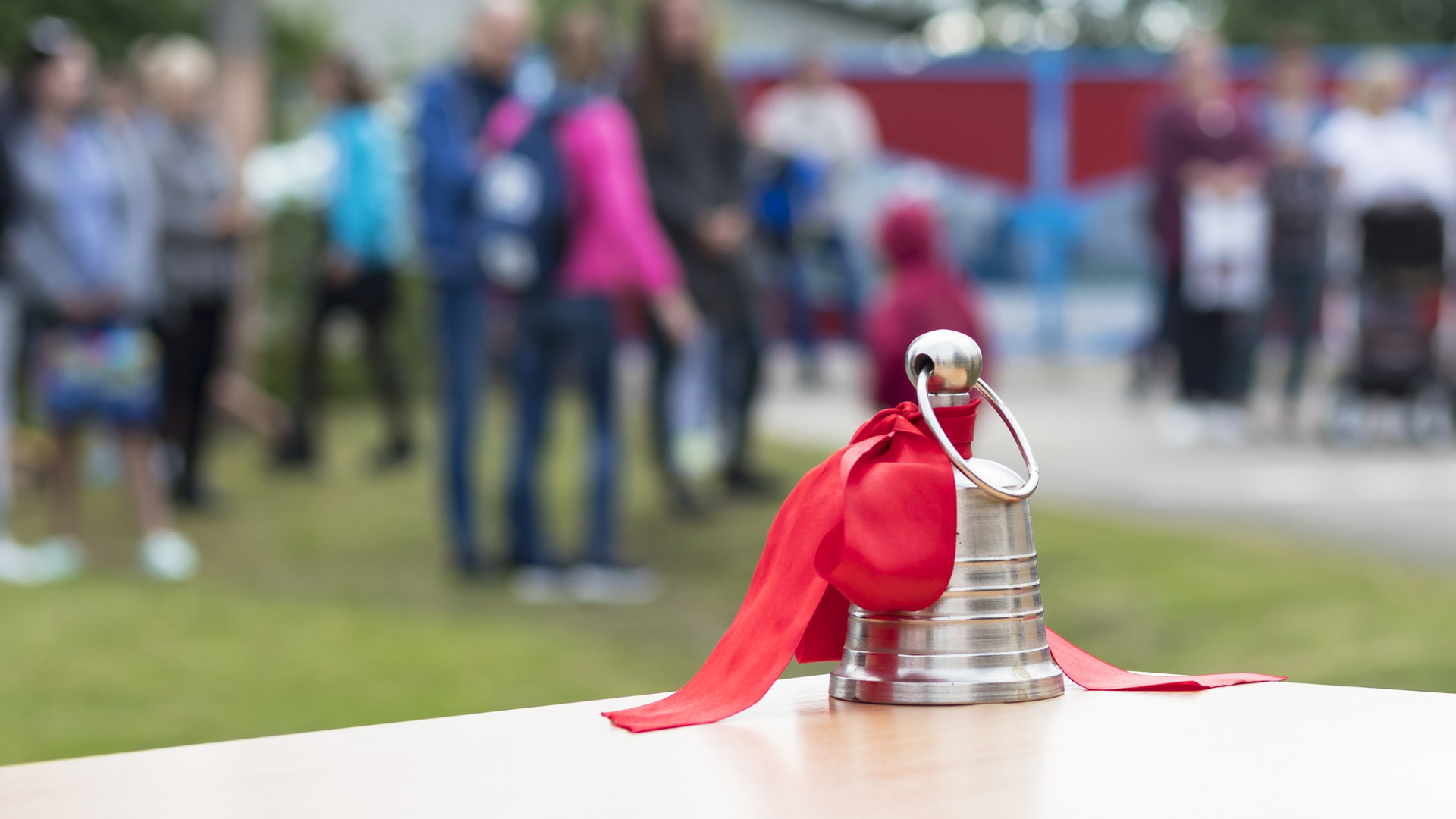 В Казахстане перенесли дату последнего звонка