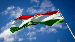 Президент Таджикистана провел массовые кадровые перестановки