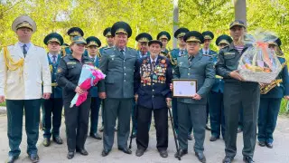101-летнего ветерана поздравили в Караганде