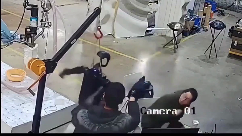 Кадры из видео