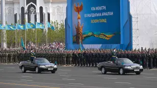 Военный парад в Астане : прямая трансляция