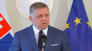 Премьер Словакии назвал “экономическим самоубийством“ политику ЕС по России