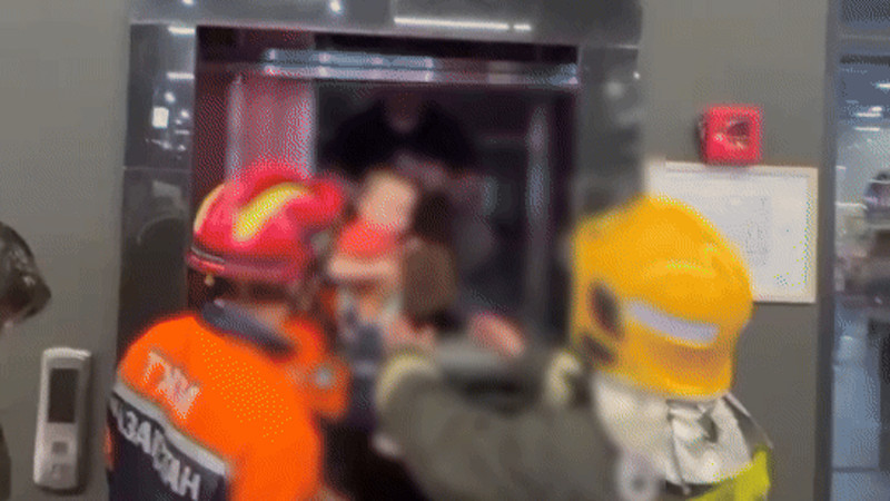 Кадры из видео