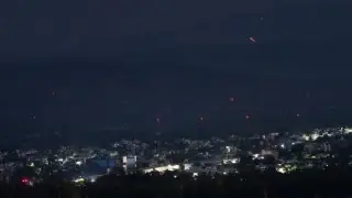 В индийском Кашмире прогремели взрывы. Пакистан отрицает нарушение перемирия