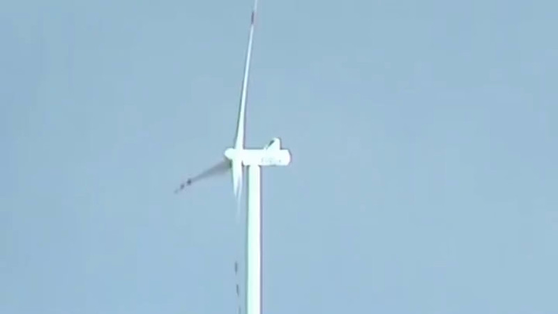 Кадры из видео