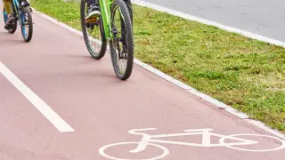 Ходят по велодорожкам: в МВД высказались о наказании для пешеходов