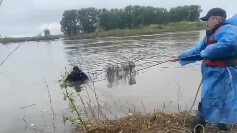 Кадры из видео