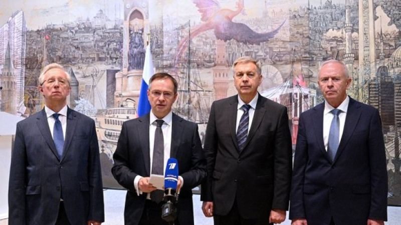 Представители российской делегации на переговорах в Стамбуле. ©️ РИА Новости