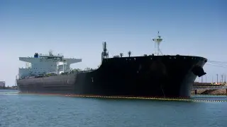 ЕС может предложить снизить потолок цены за российскую нефть до 50 долларов за баррель