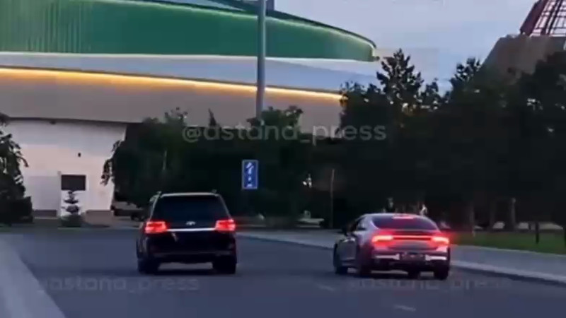 Кадры из видео