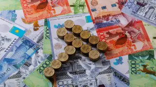 “Не является проблемой“ - вице-министр о долге в 31,8 триллиона тенге