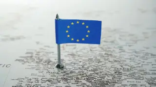 Евросоюз ввел крупный пакет санкций против России