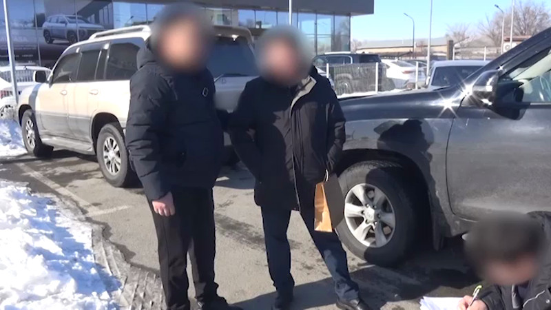 Кадры из видео