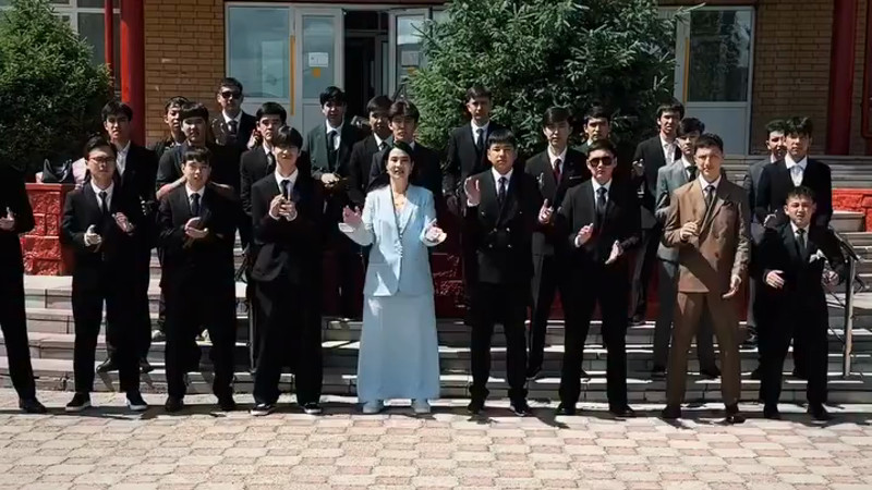 Кадры из видео