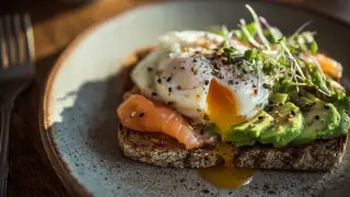 Завтрак против старения: европейский ученый рассказал, что ест каждое утро